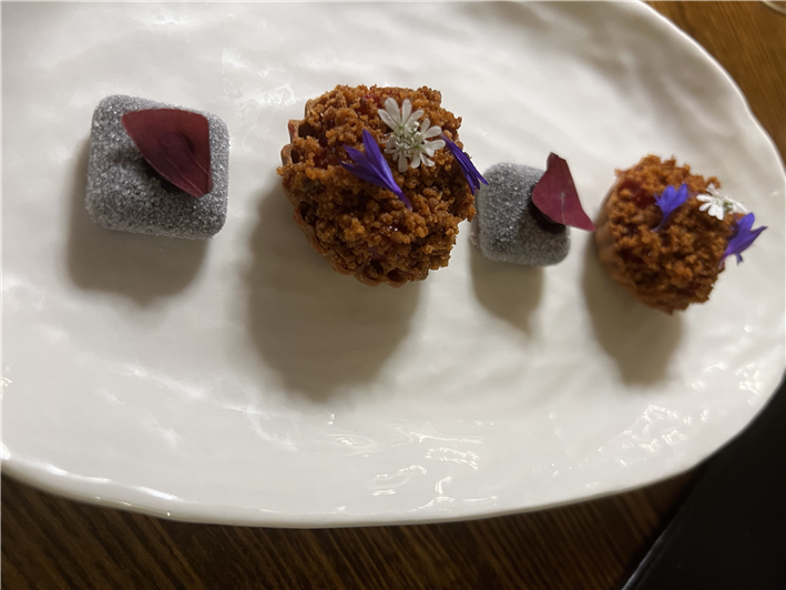 petit fours